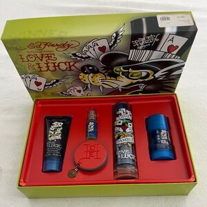 Ed Hardy Love Luck by Christian Audigier Men’s 5 PC Set 3.4 oz EDT + Bracelet